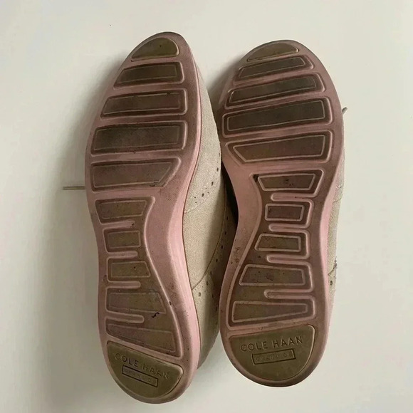 Cole Haan grand. OS wingtip size 6.5B - Picture 2 of 4